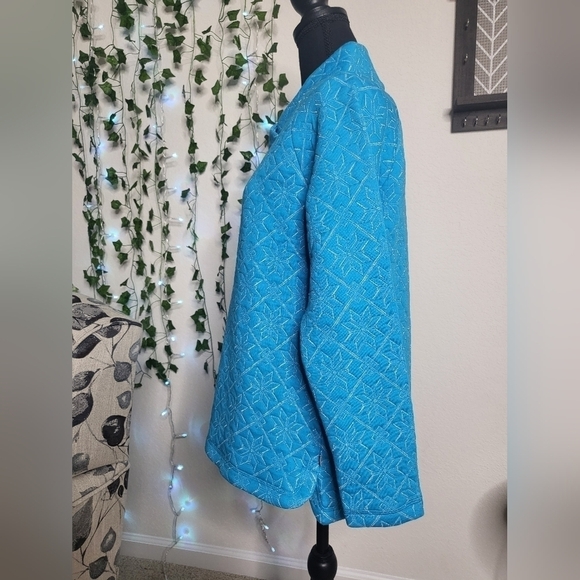 💚HP💚NWT T by Talbots Blue Silver Metallic Cotton Blend Crossover Neck Pullover - Picture 5 of 8